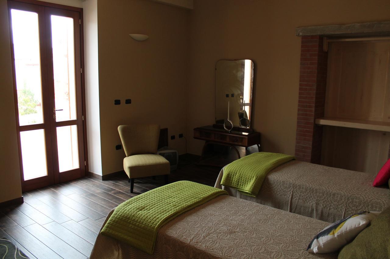 B&B Danonna Ittiri 外观 照片