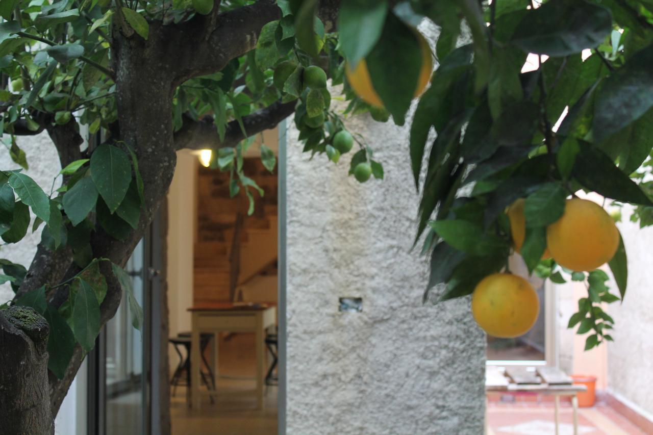 B&B Danonna Ittiri 外观 照片