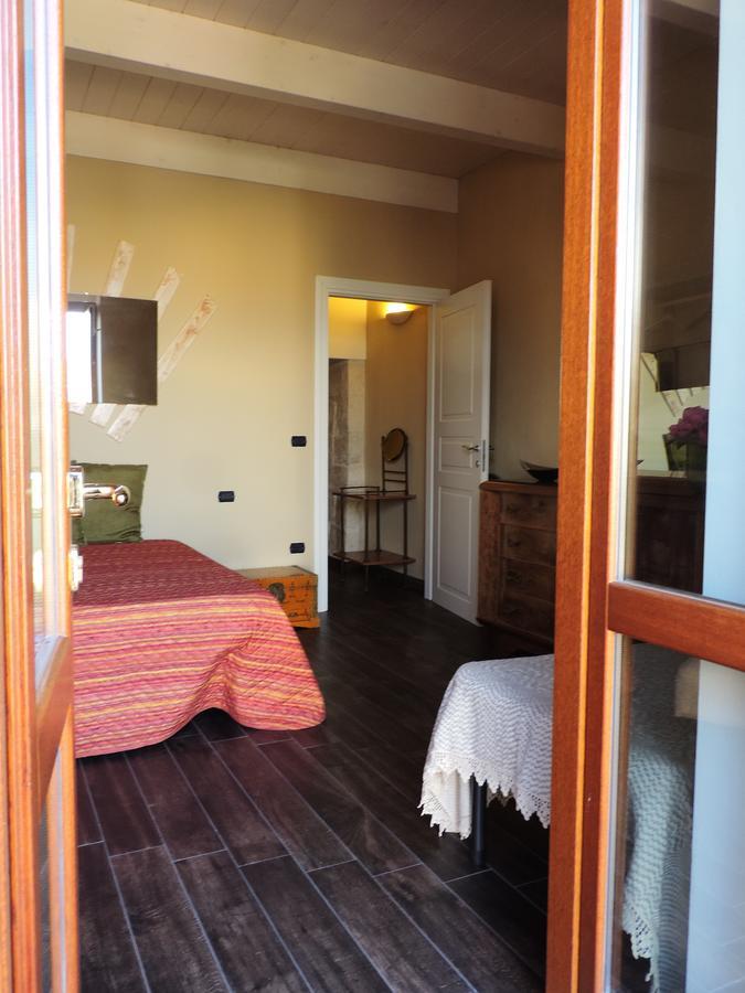 B&B Danonna Ittiri 外观 照片